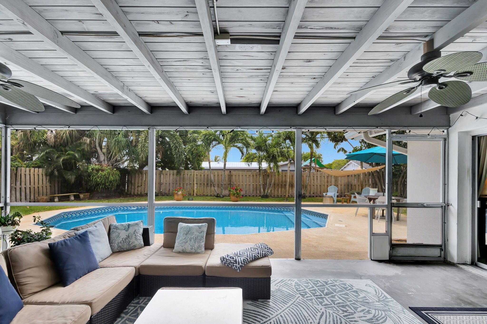 PALM BEACH GARDENS 3 - Residential