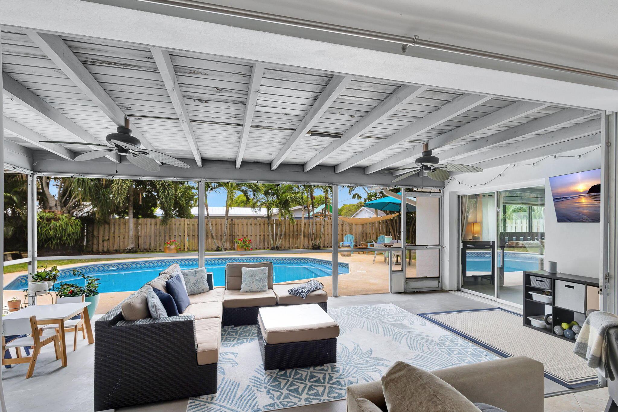 PALM BEACH GARDENS 3 - Residential