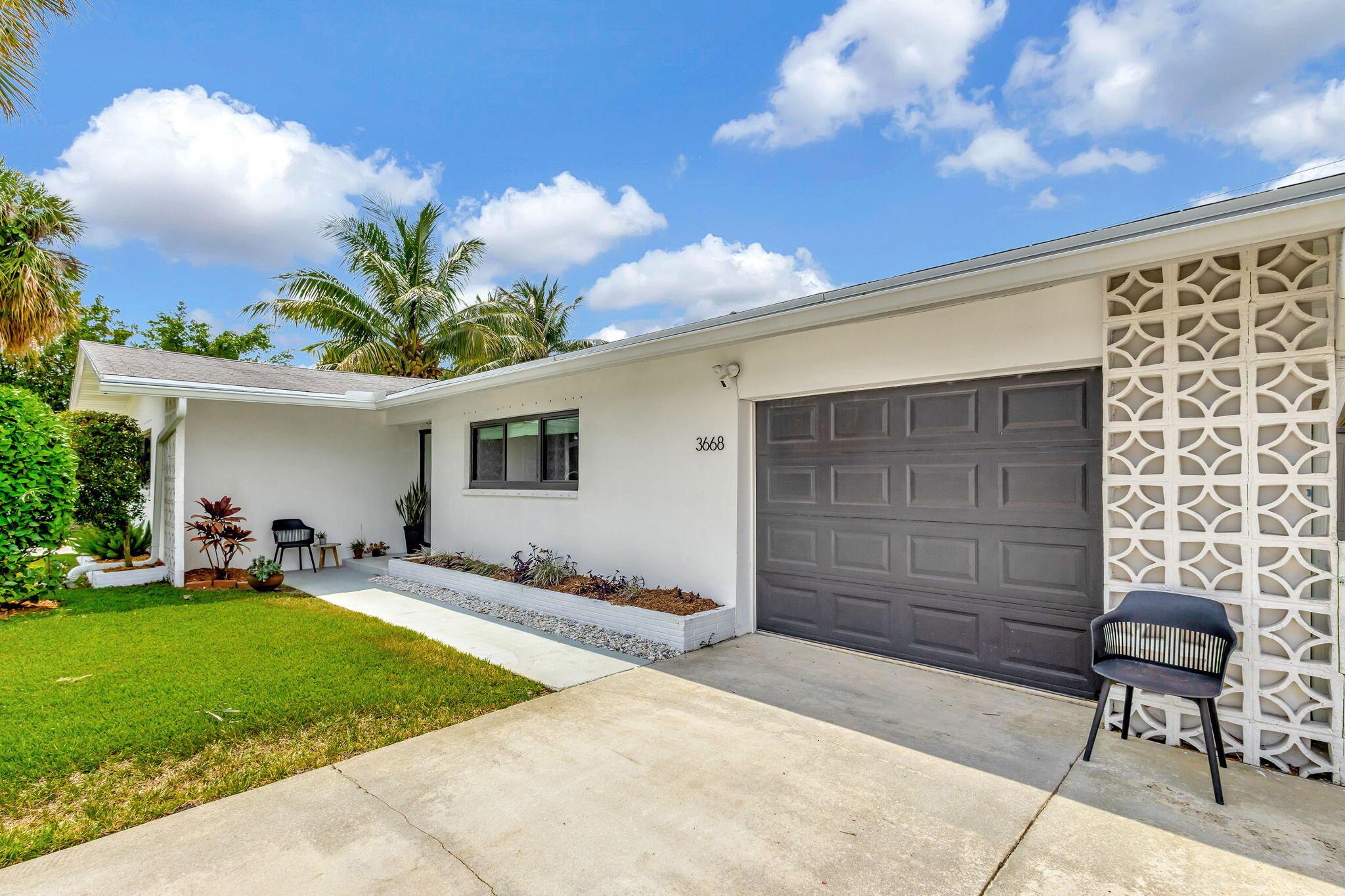 PALM BEACH GARDENS 3 - Residential