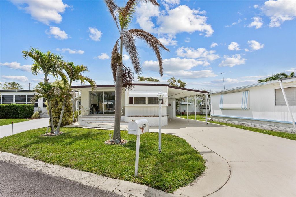 Photo of 8630 SW 21st Court, Davie, FL 33324 (MLS # B26026344)