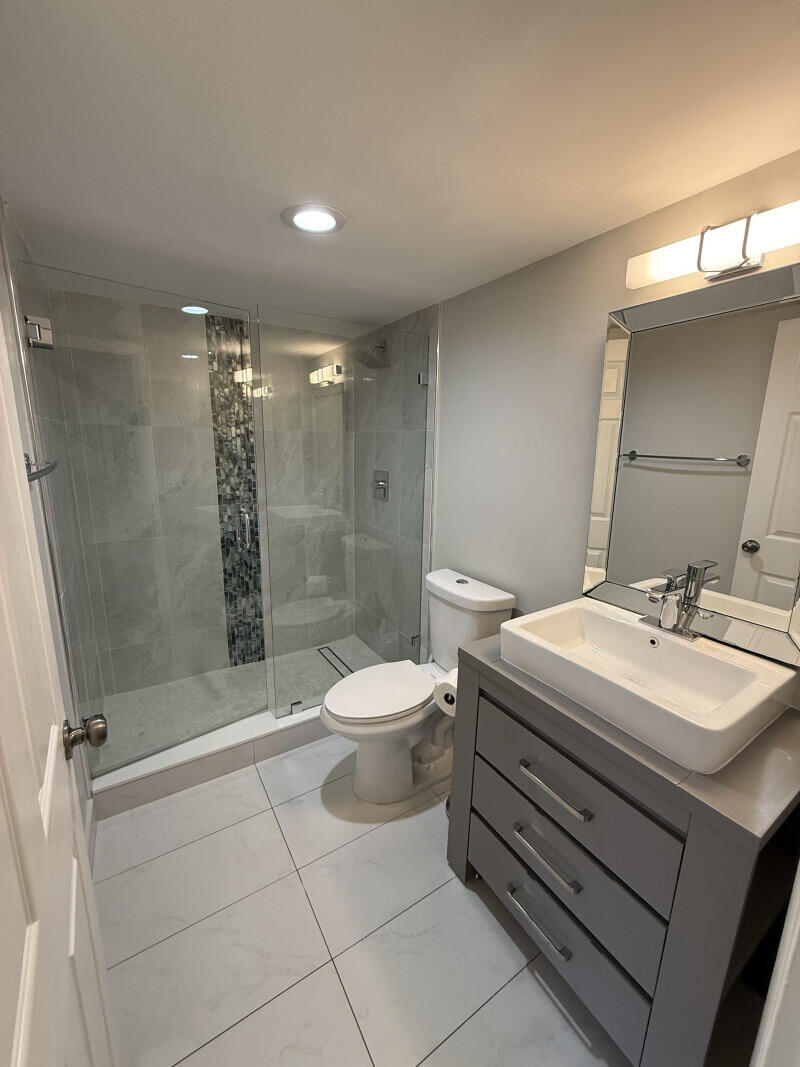 MAPLEWOOD TOWNHOUSES CONDO - Residential Lease