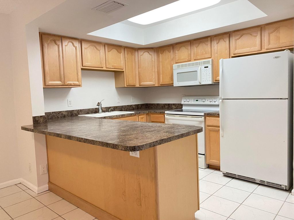 Photo of 9258 Green Meadows Way, Palm Beach Gardens, FL 33418 (MLS # R10987114)