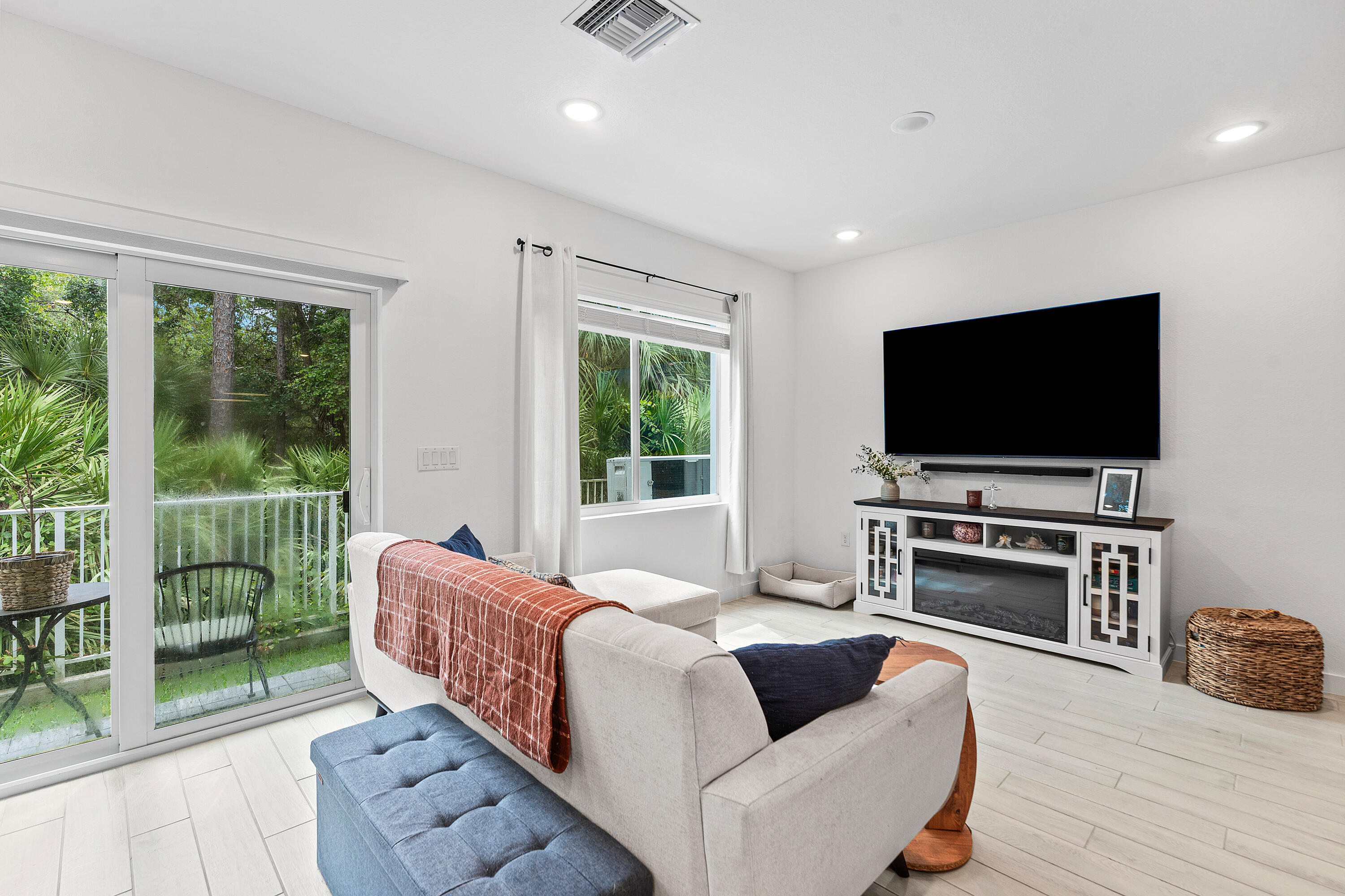 Hawks Ridge - Residential