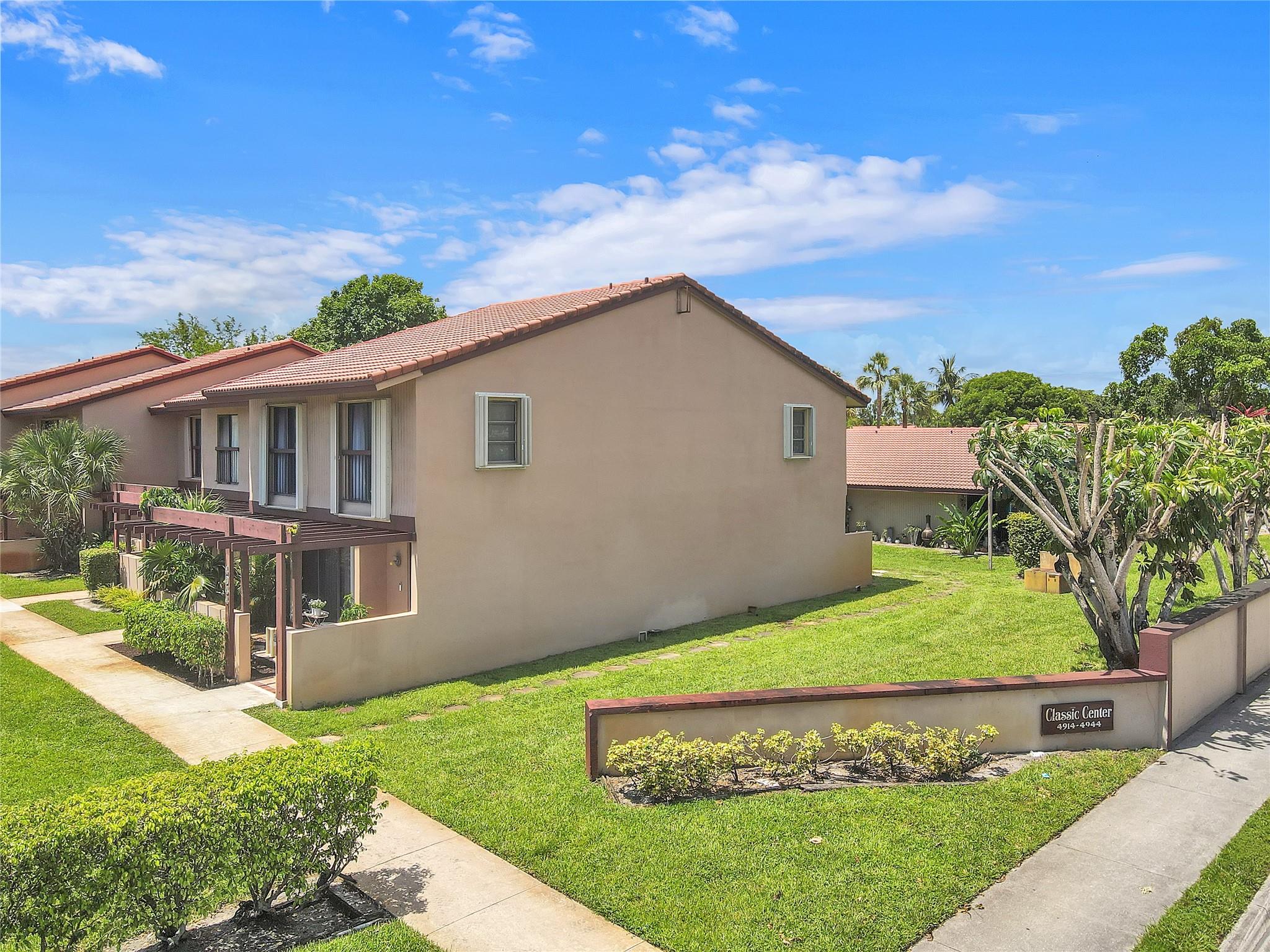 Classic Towne Houses - Residential