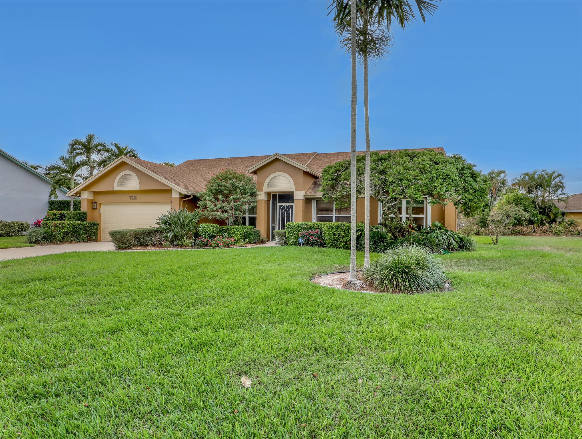 FAIRWAYS OF DELRAY - Residential
