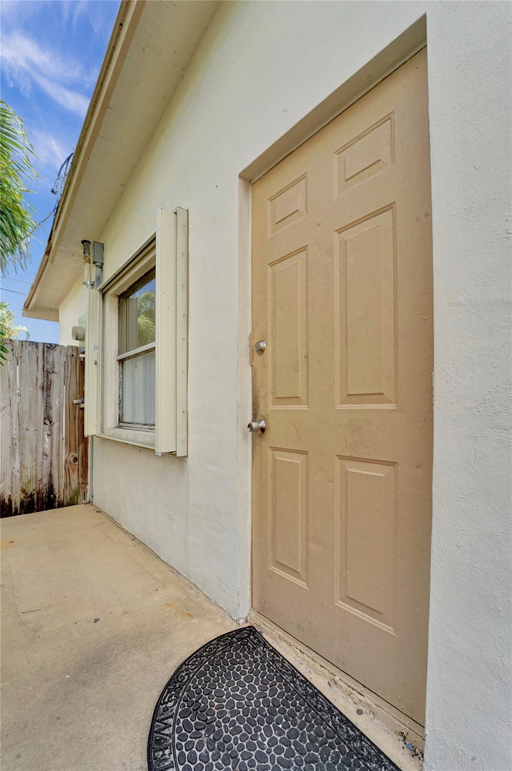 2640 NE 10th Ave