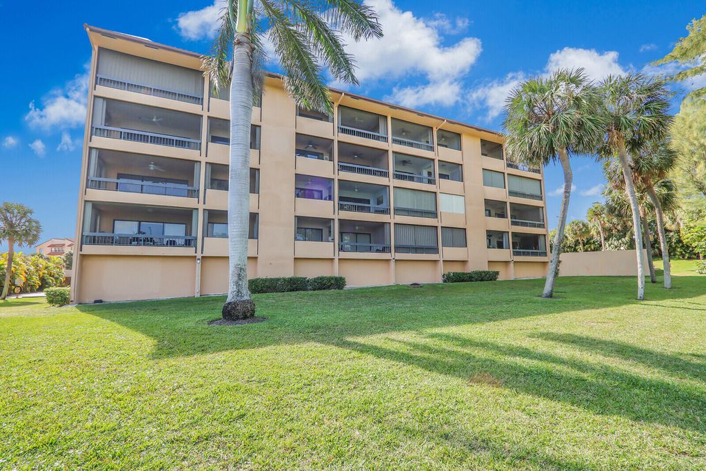 Photo of 1036 US Highway 1 #224, North Palm Beach, FL 33408 (MLS # B26057059)