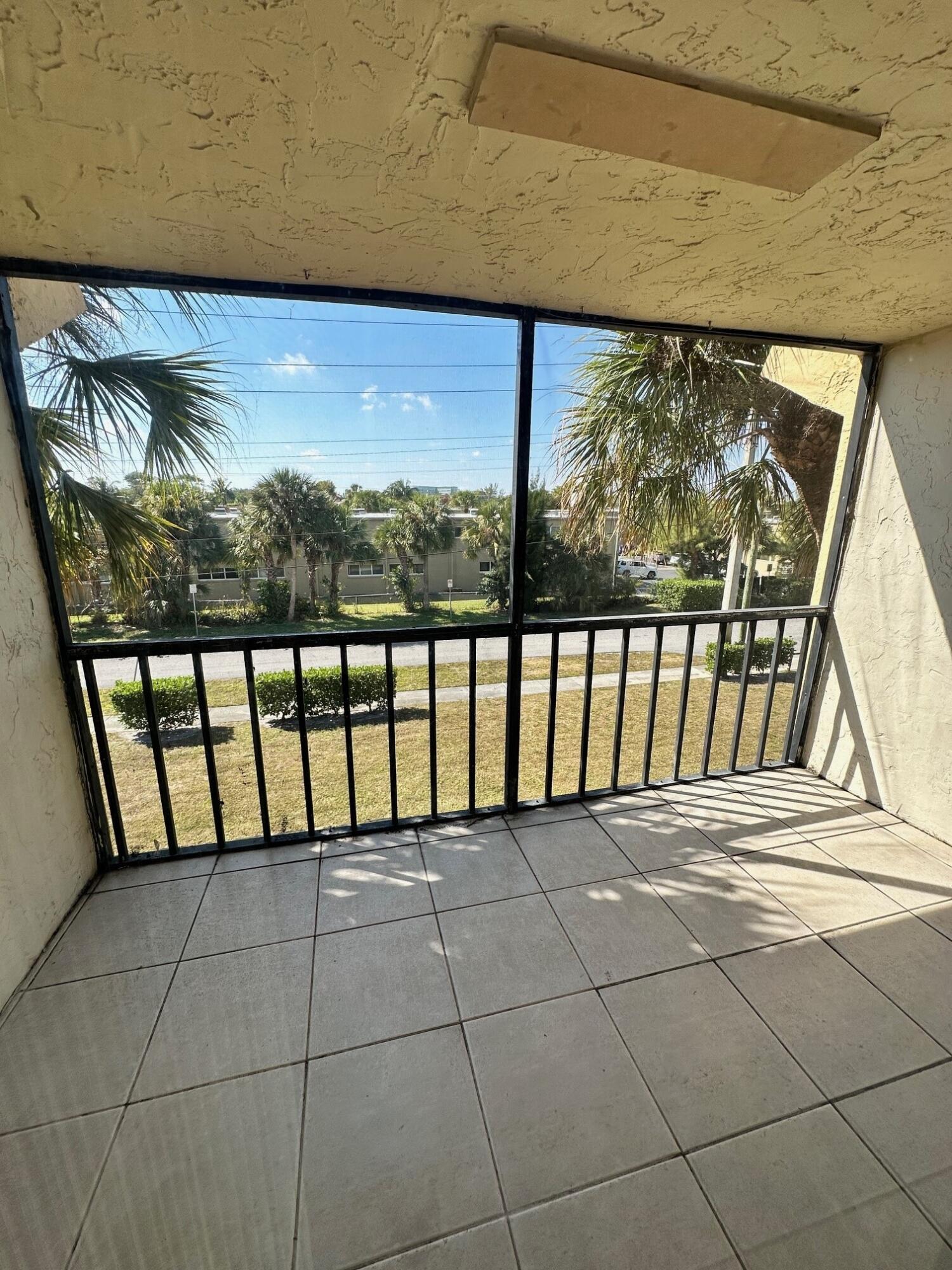 casa del rio - Residential Lease