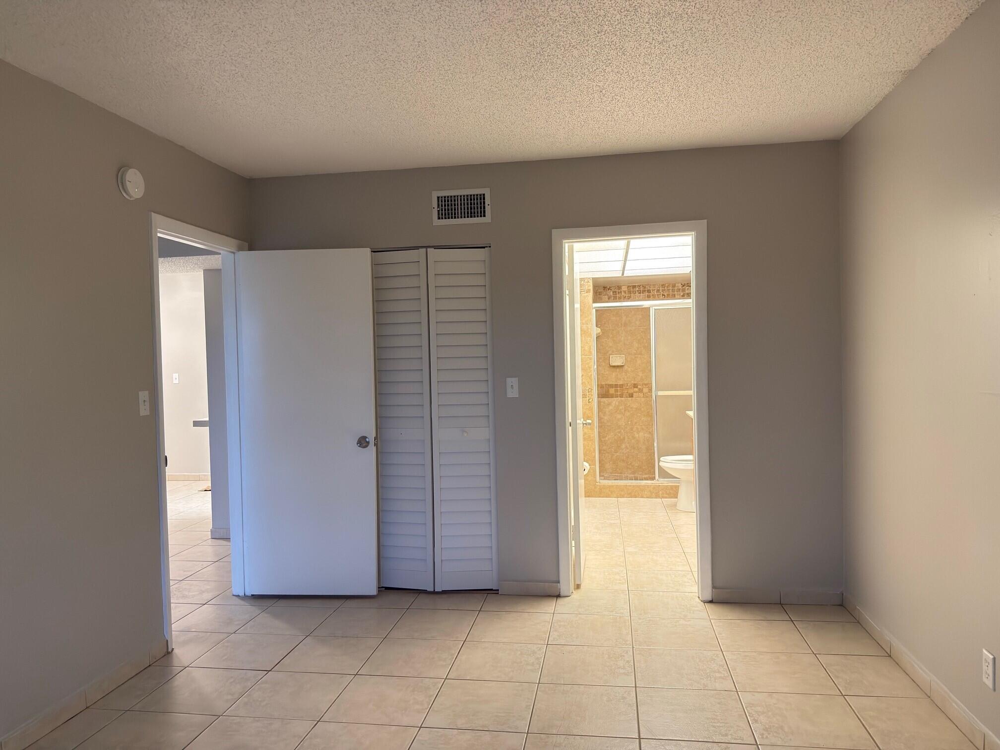 casa del rio - Residential Lease