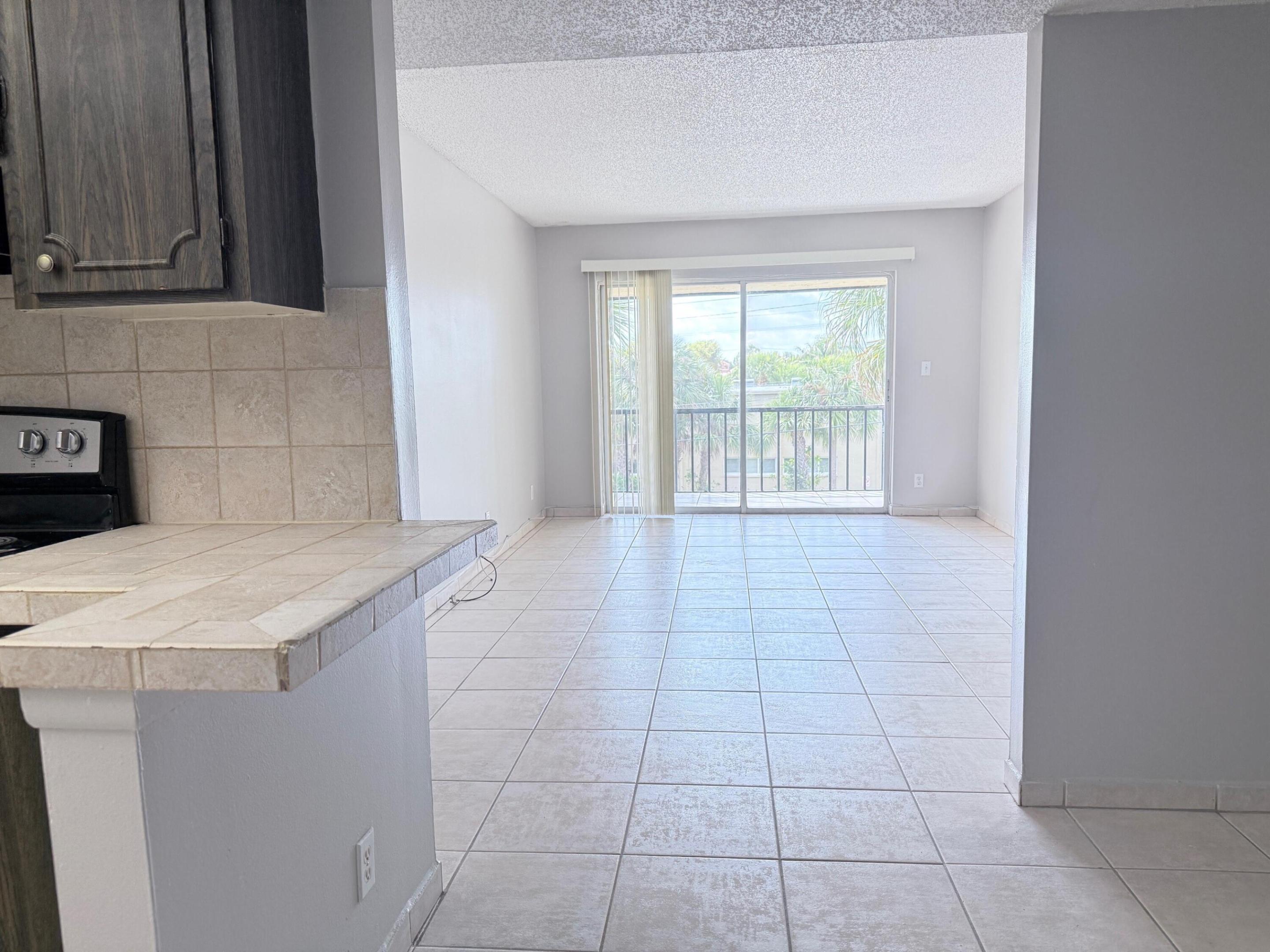 casa del rio - Residential Lease