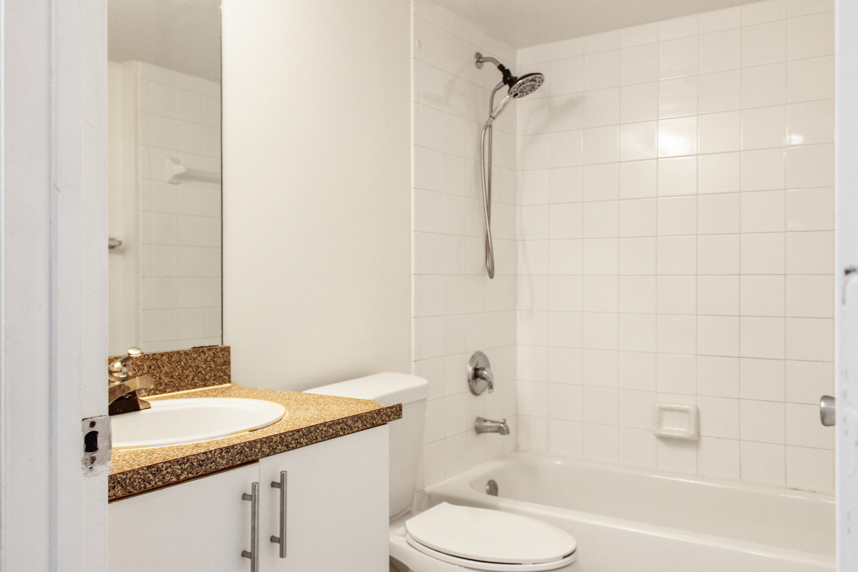 EVERGREEN LAKES CONDO - Residential Lease