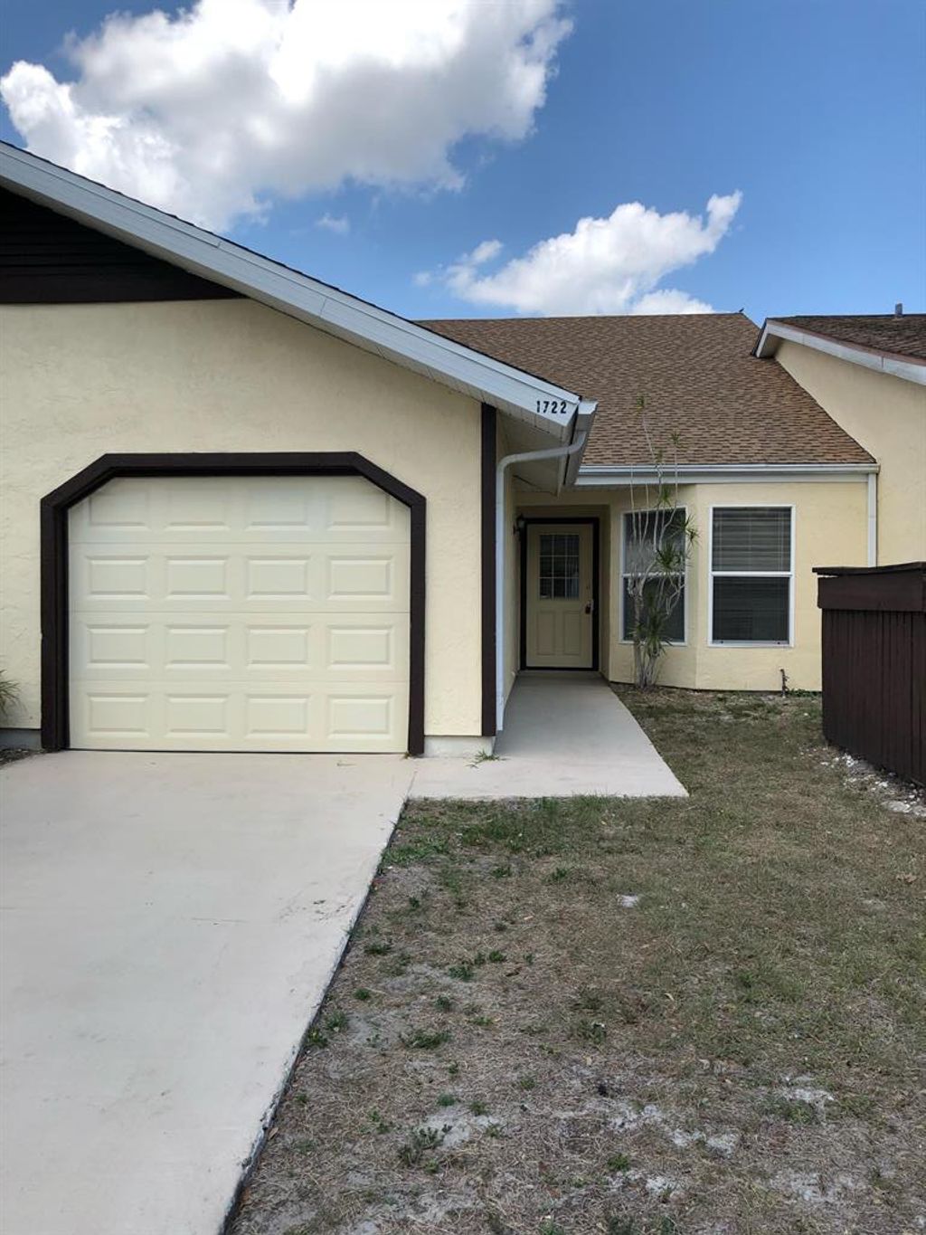 Photo of 1722 SE Balmoral Court, Port Saint Lucie, FL 34952 (MLS # R10715104)