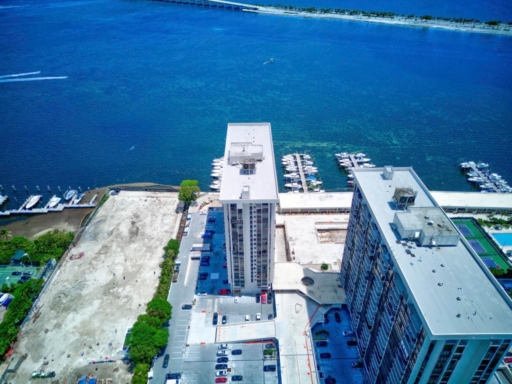 1865 Brickell Avenue A611