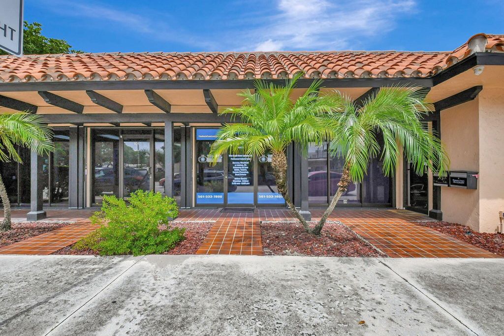 Photo of 101 N J Street #2, Lake Worth Beach, FL (MLS # R11009278)