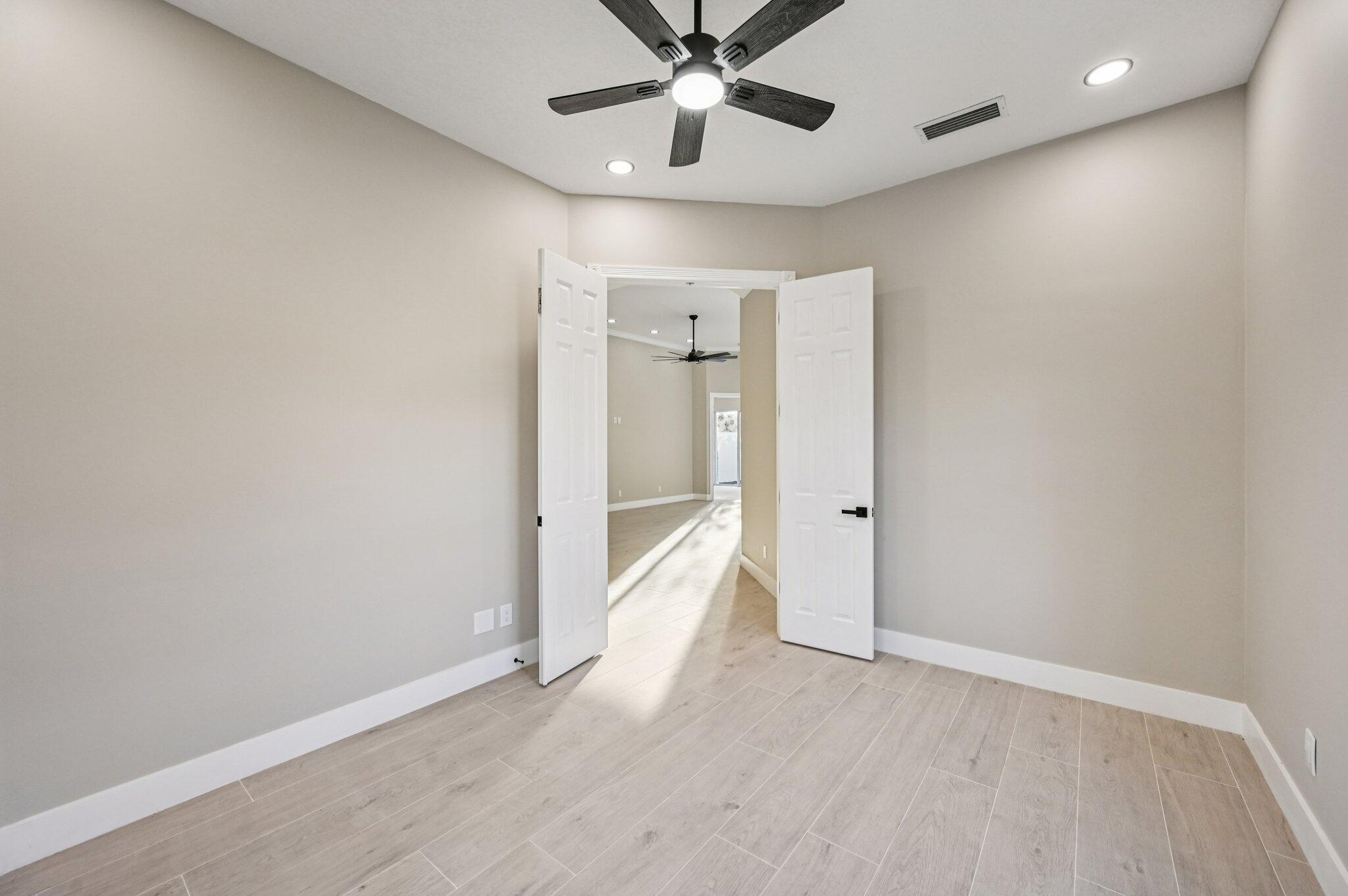 THE RETREAT - Residential