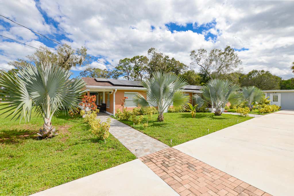 Photo of 703 Ulrich Road, Fort Pierce, FL 34982 (MLS # R11022708)