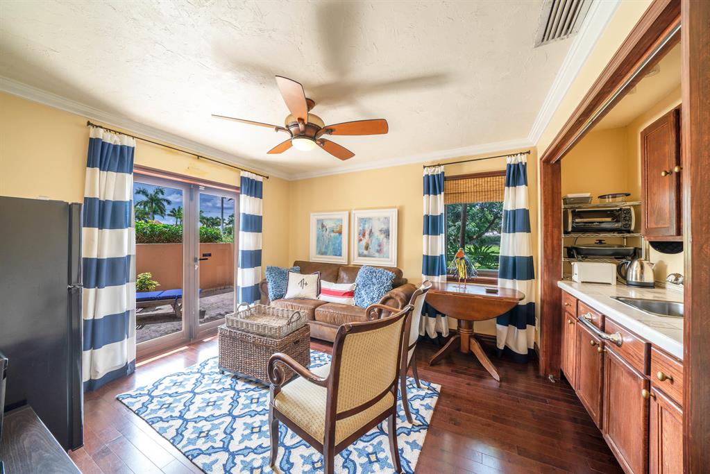 PADDOCK PARK 2 OF WELLINGTON - Residential