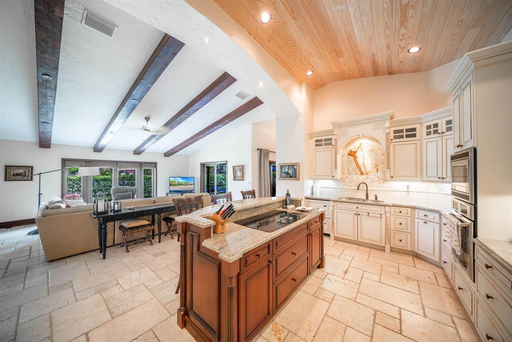 PADDOCK PARK 2 OF WELLINGTON - Residential