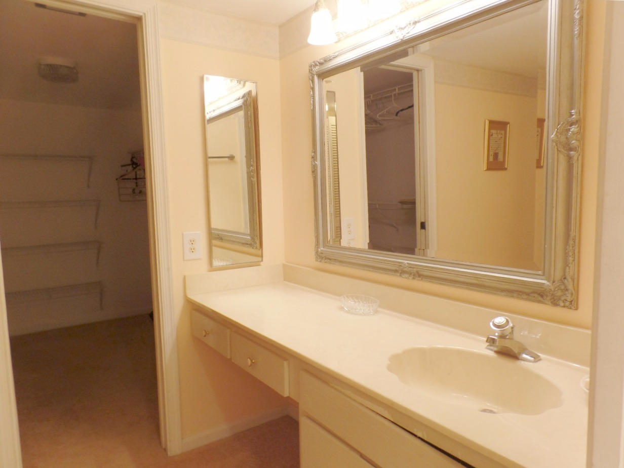 OCEAN VILLAGE - Residential