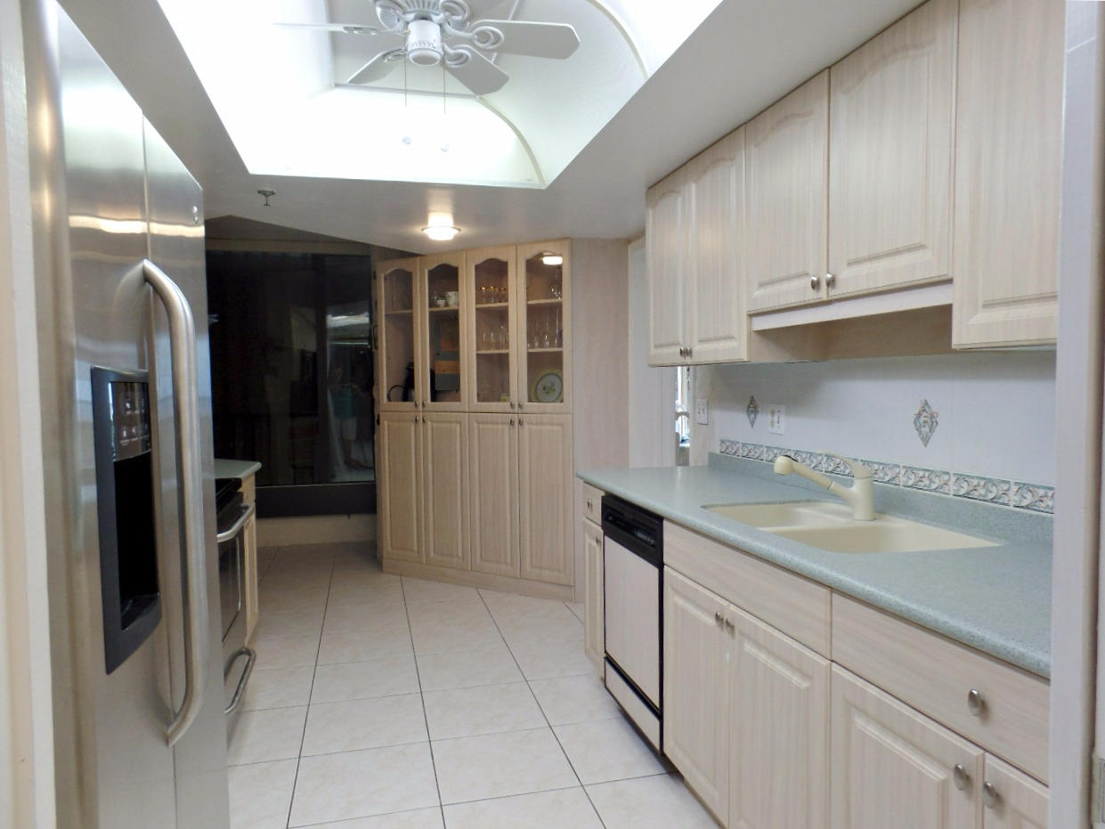 OCEAN VILLAGE - Residential