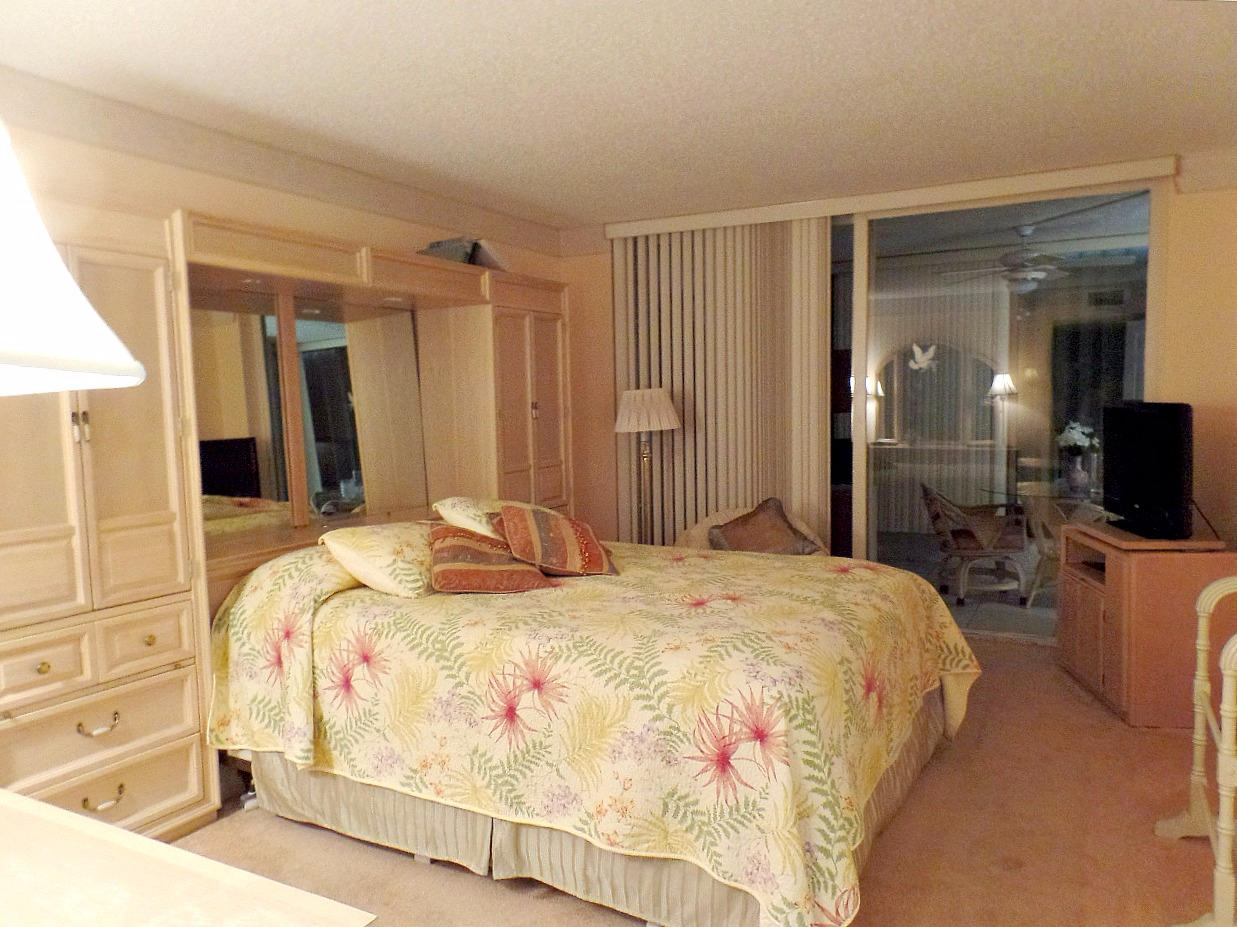 OCEAN VILLAGE - Residential