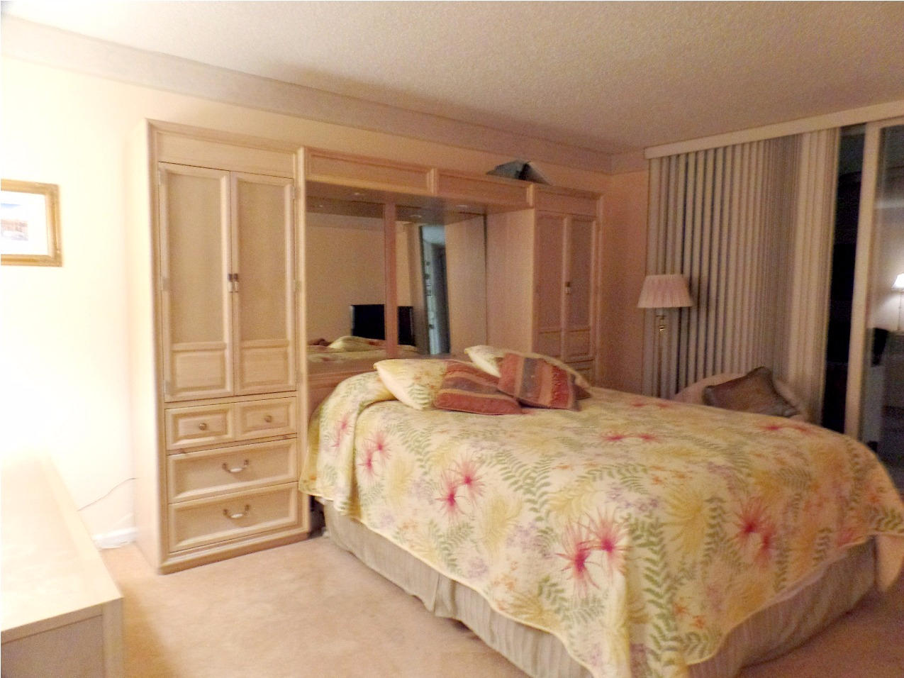 OCEAN VILLAGE - Residential