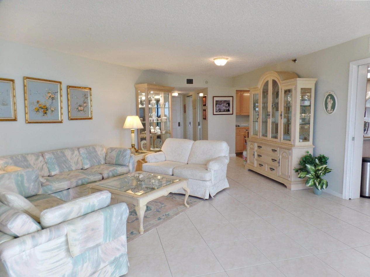 OCEAN VILLAGE - Residential