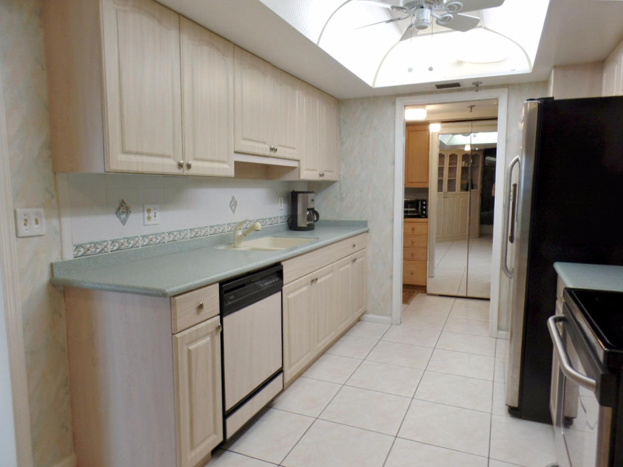 OCEAN VILLAGE - Residential