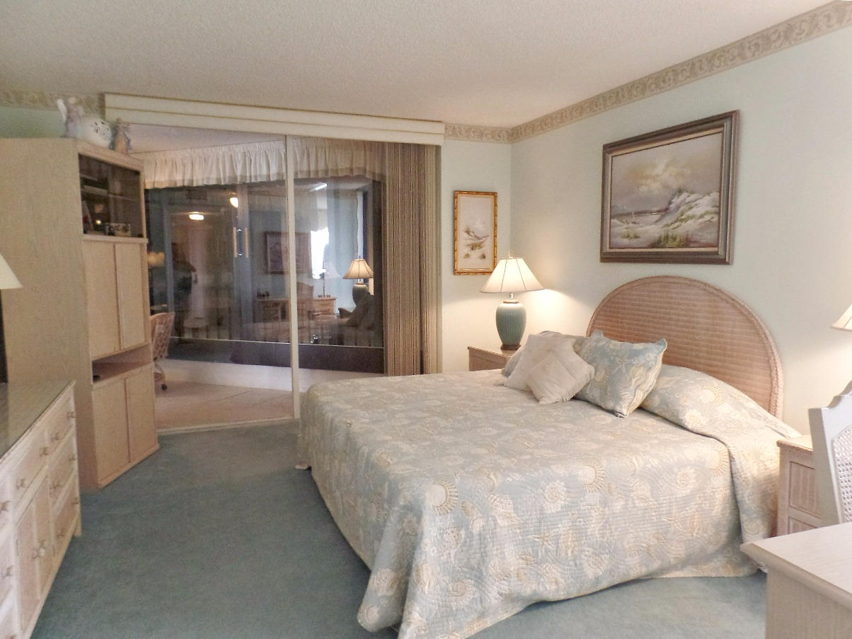 OCEAN VILLAGE - Residential