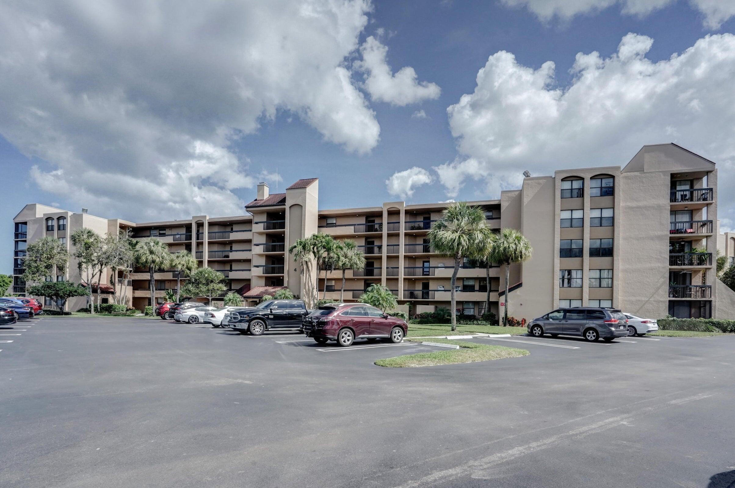 LAVERS DELRAY RACQUET CLUB CONDO - Residential Lease