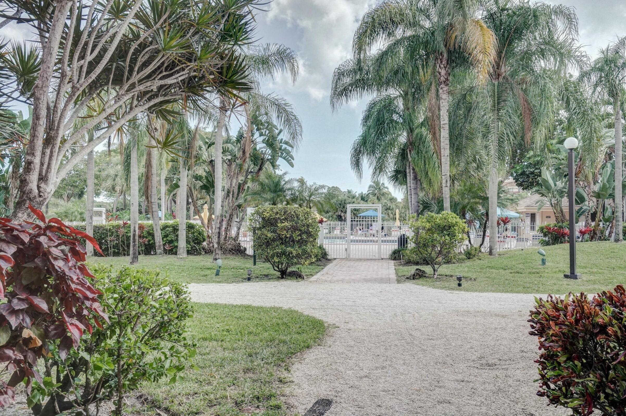 LAVERS DELRAY RACQUET CLUB CONDO - Residential Lease