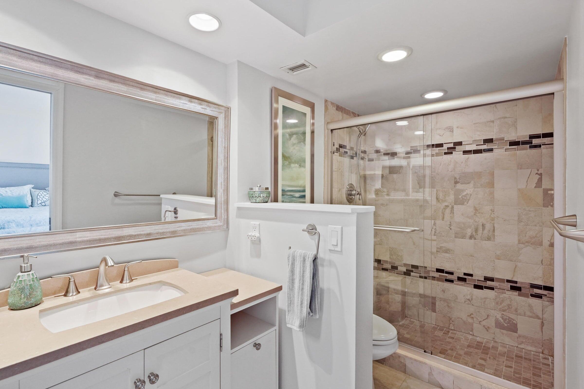 LAVERS DELRAY RACQUET CLUB CONDO - Residential Lease