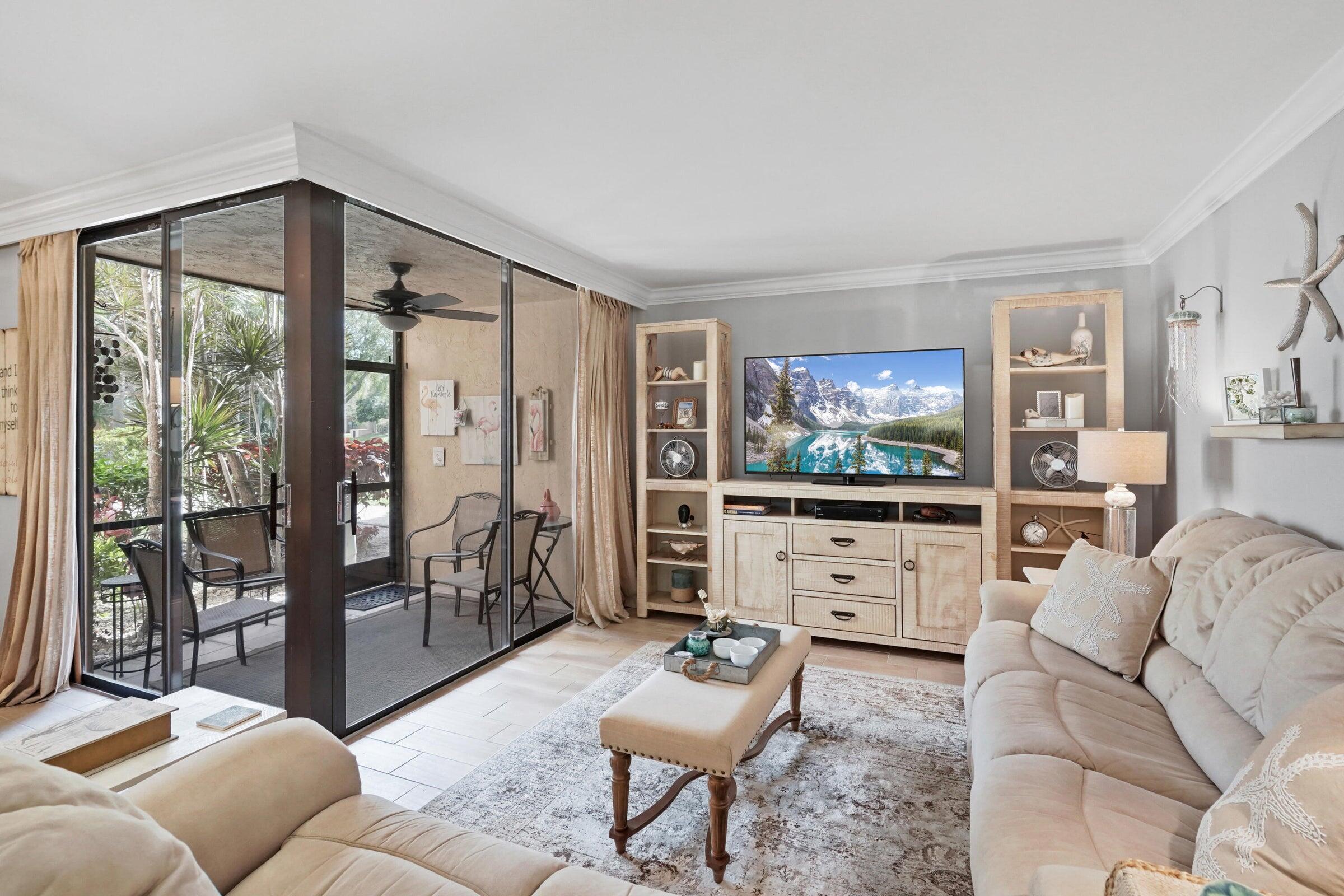 LAVERS DELRAY RACQUET CLUB CONDO - Residential Lease
