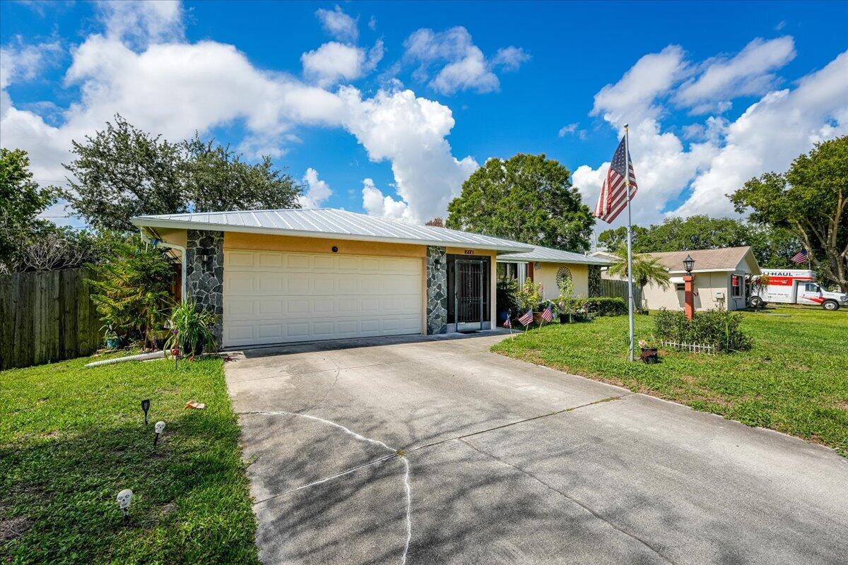 PORT ST LUCIE SECTION 3 - Residential