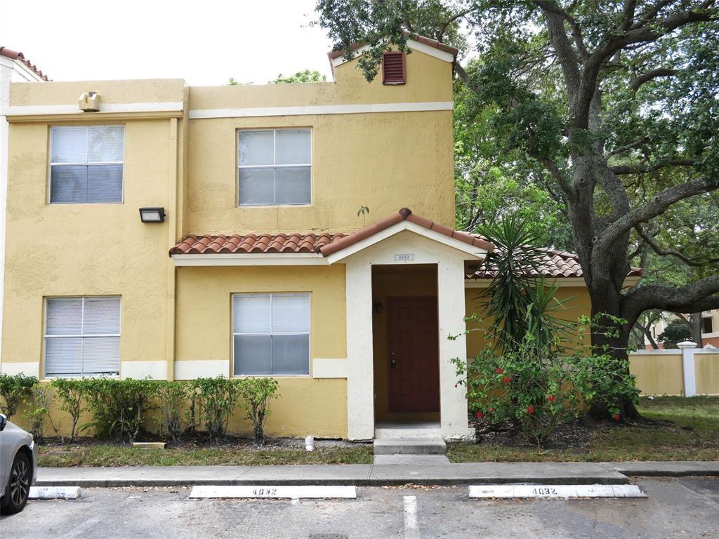SORRENTO LAKES AT SUNRISE - Residential