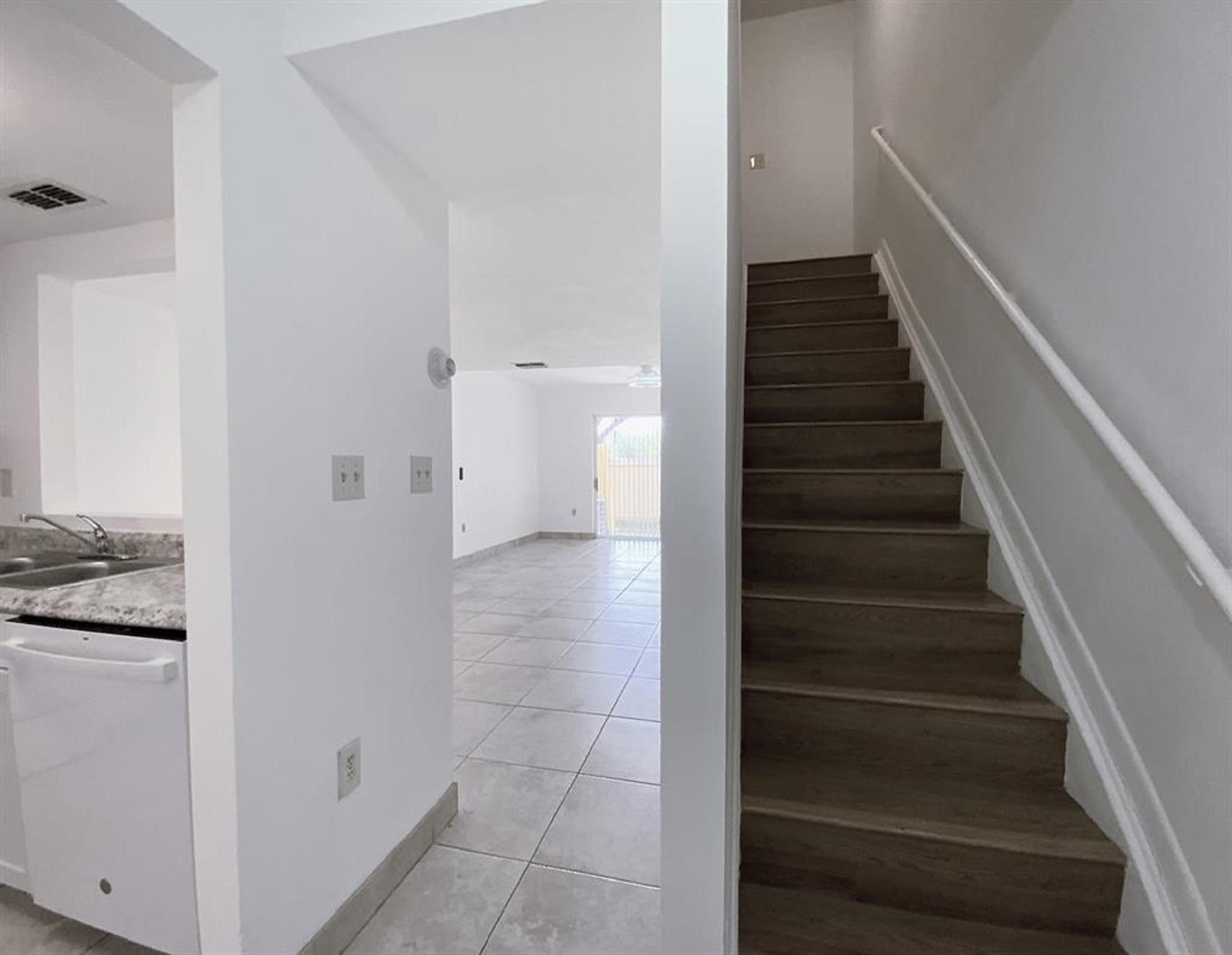 SORRENTO LAKES AT SUNRISE - Residential