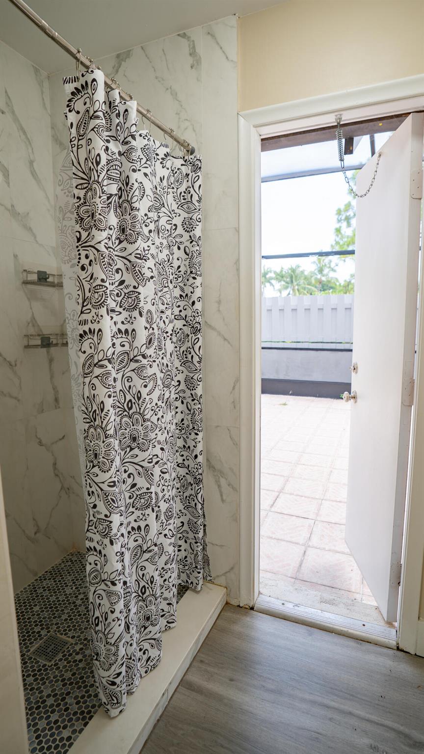 BARRWOOD - Residential