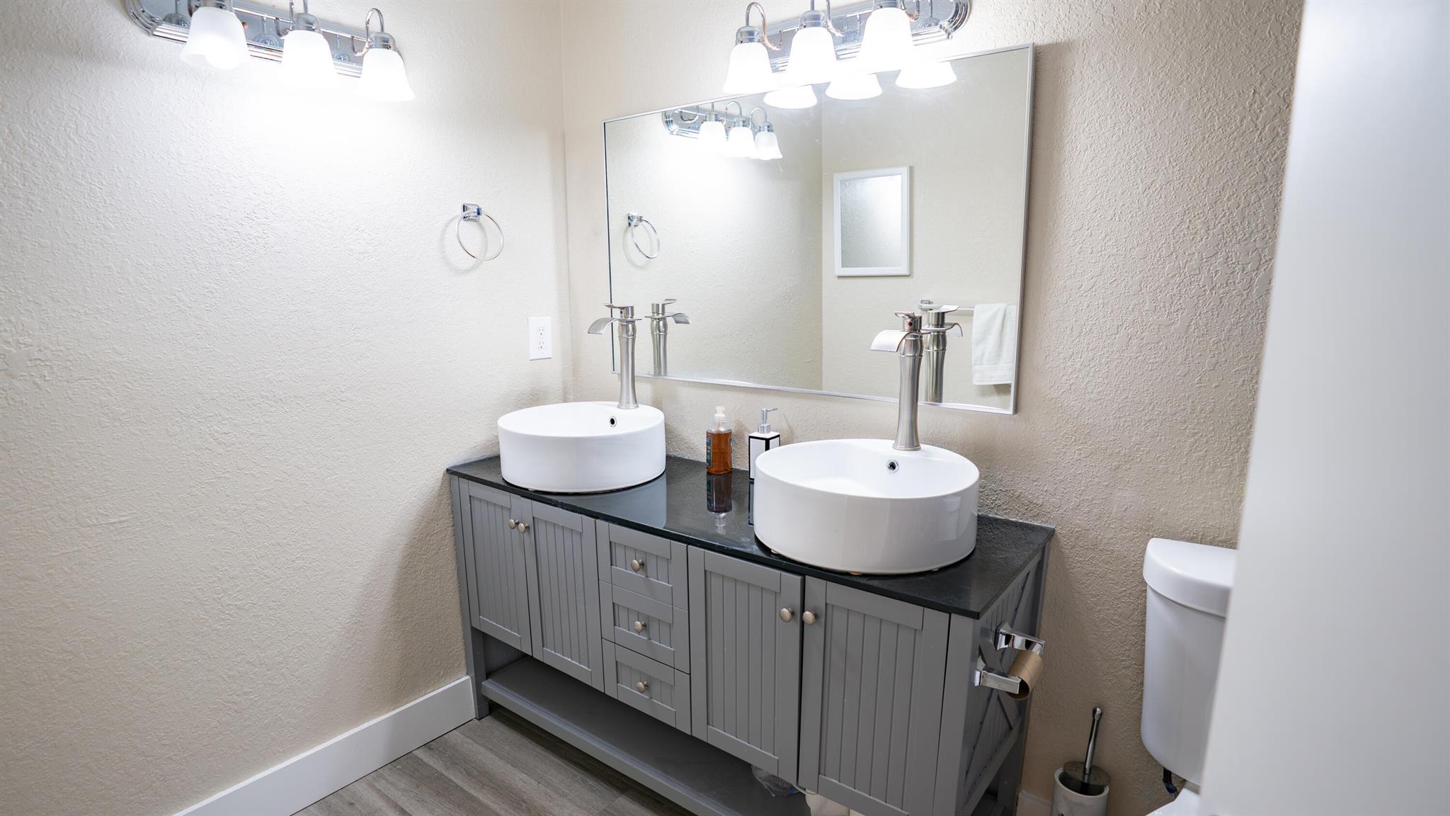 BARRWOOD - Residential