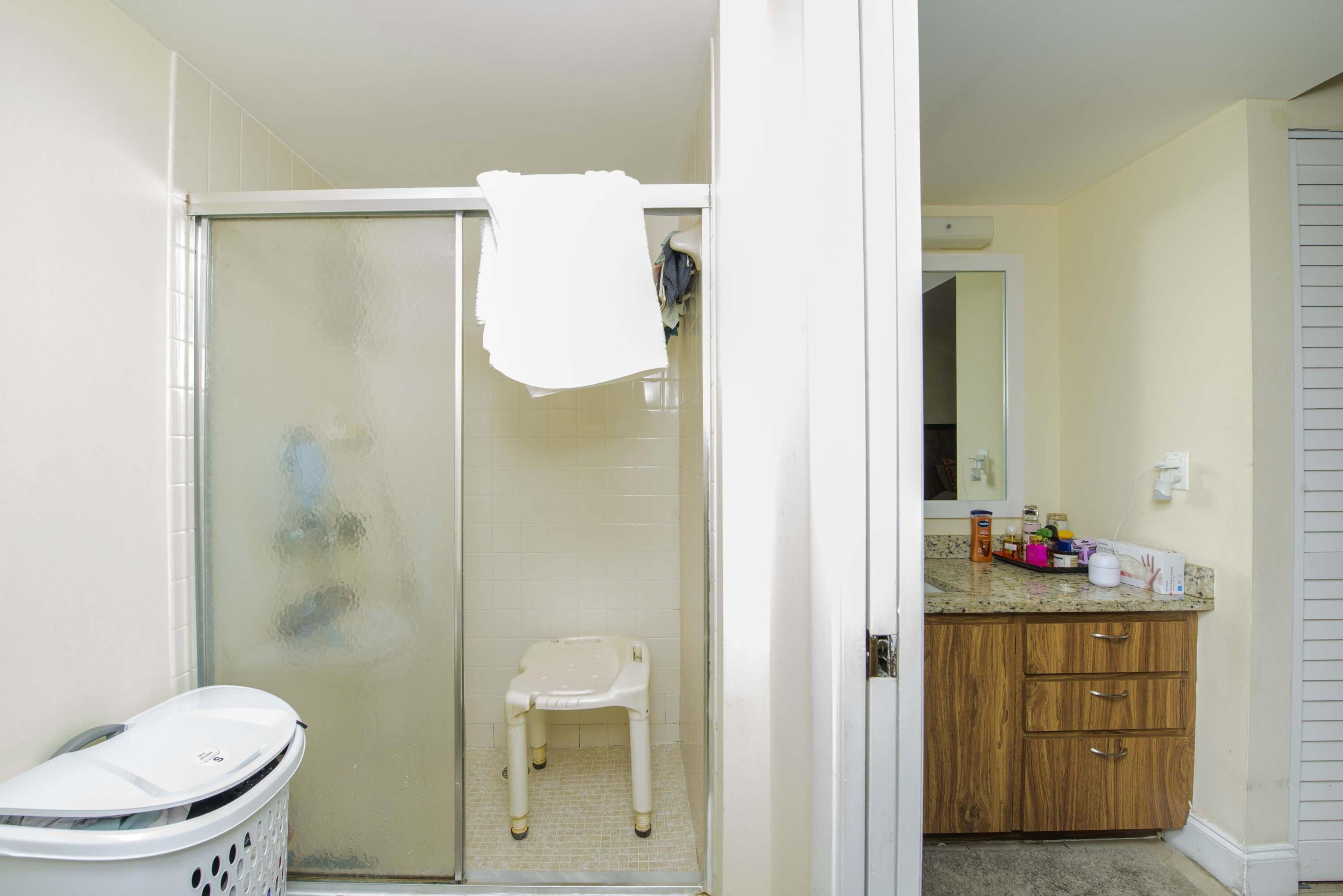 WHITEHALL VILLAGE - Residential Lease