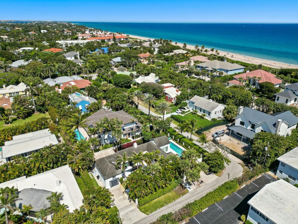 Photo of 111 Dolphin Bend, Ocean Ridge, FL 33435 (MLS # R11078441)