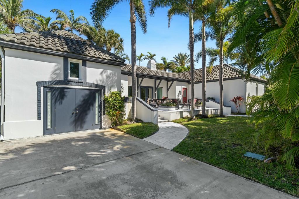 Photo of 111 Dolphin Bend, Ocean Ridge, FL 33435 (MLS # R11078441)