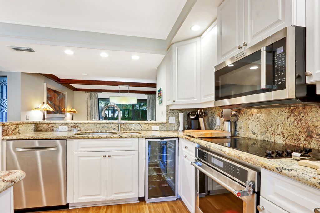 Photo of 1132 Marine Way W #E1l, North Palm Beach, FL 33408 (MLS # R10859642)