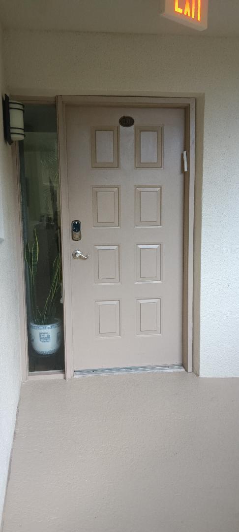 5900 Camino Del Sol 203