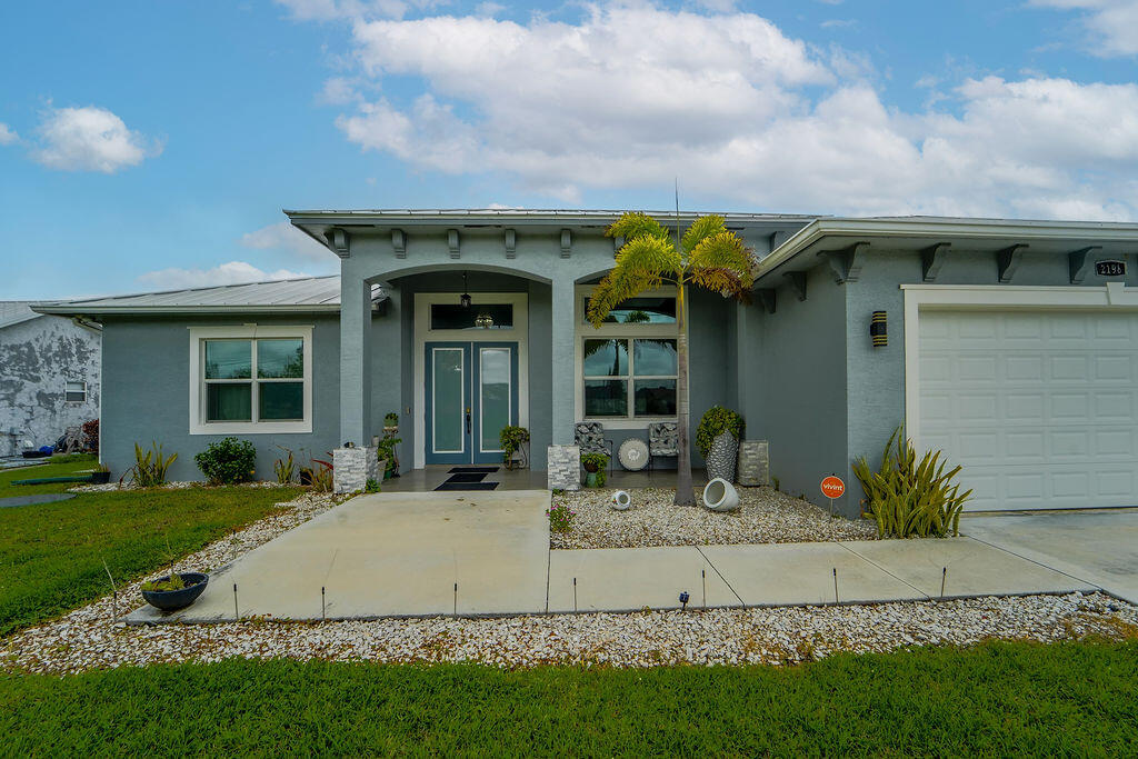 2198 SW Alminar Street