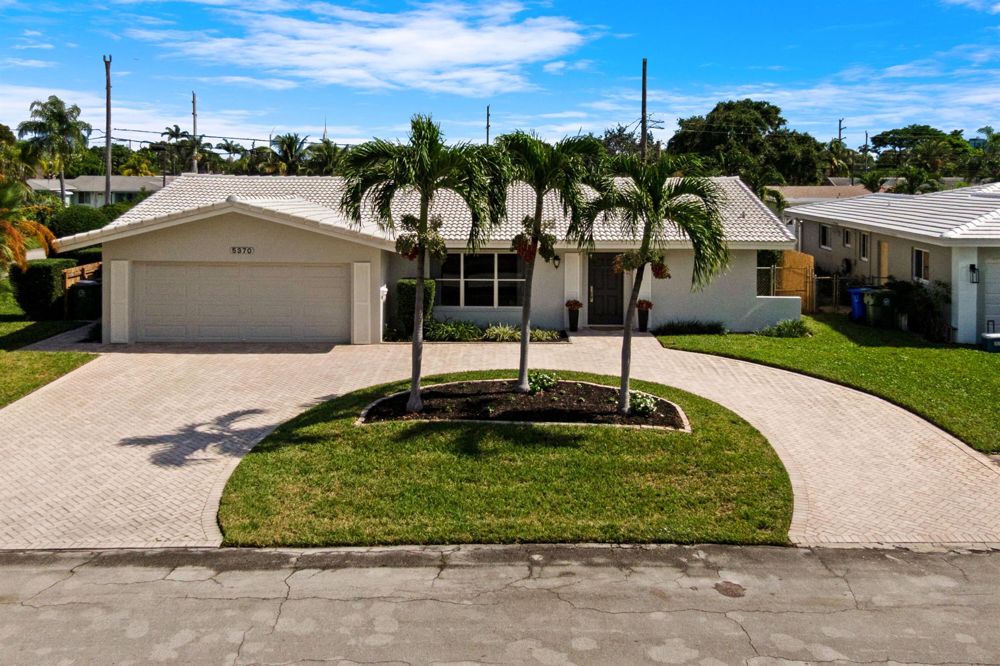 CORAL RIDGE ISLES - Residential