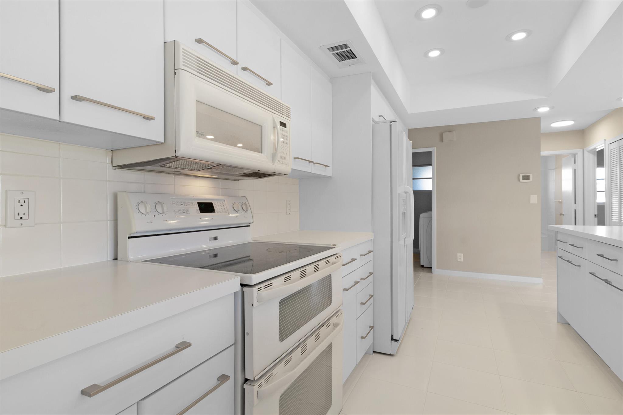 CORAL RIDGE ISLES - Residential