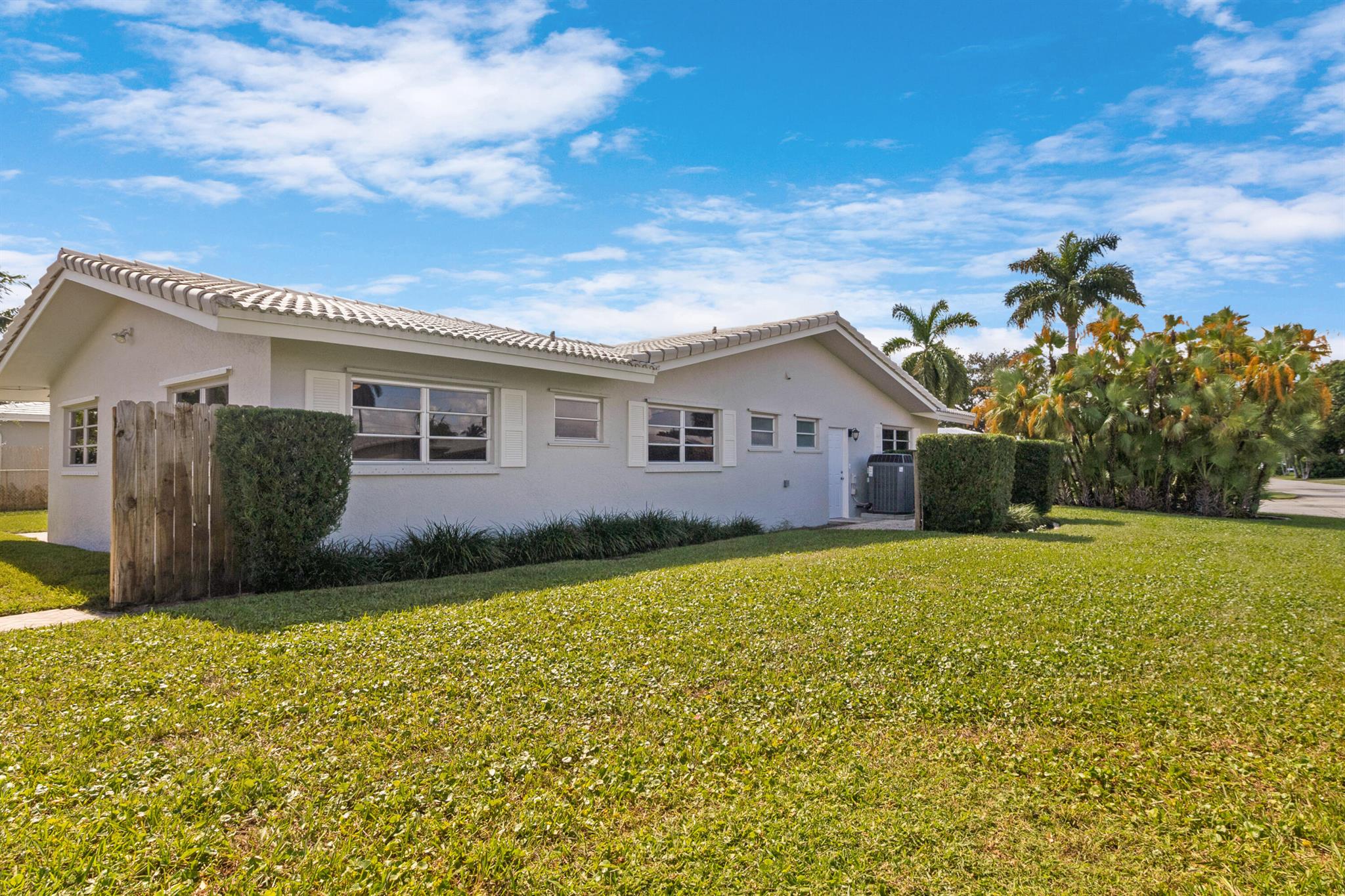 CORAL RIDGE ISLES - Residential