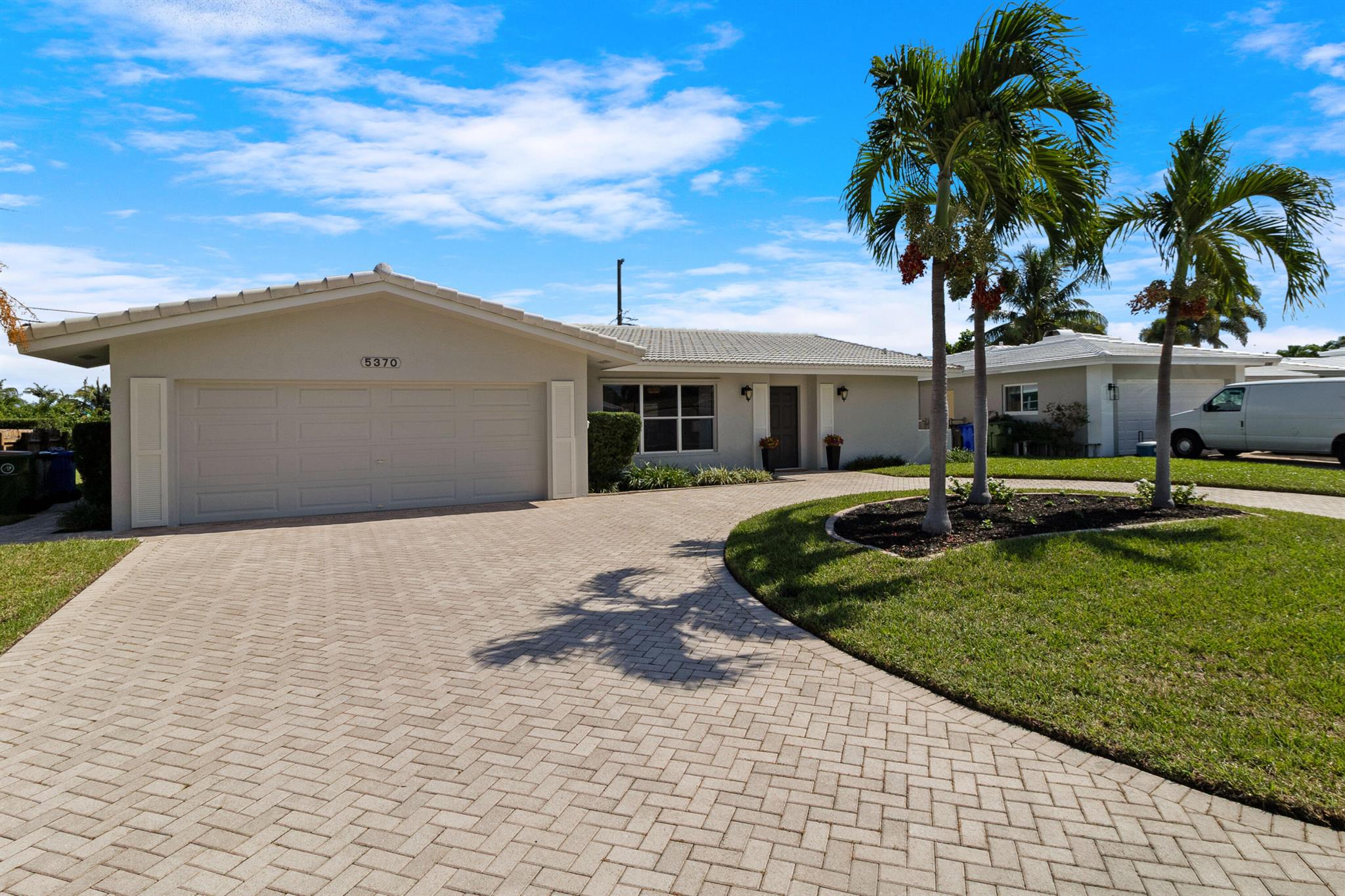 CORAL RIDGE ISLES - Residential