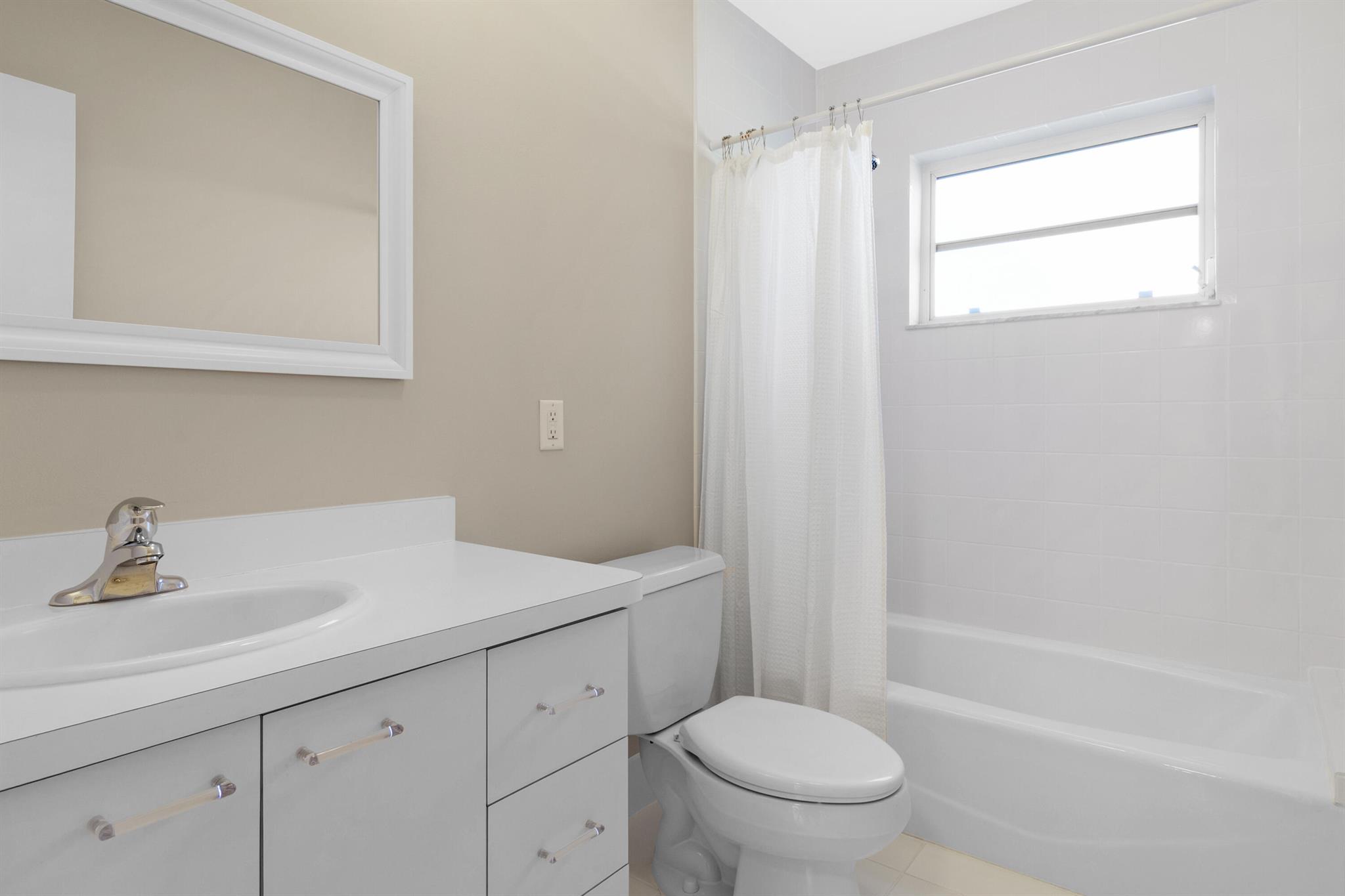 CORAL RIDGE ISLES - Residential