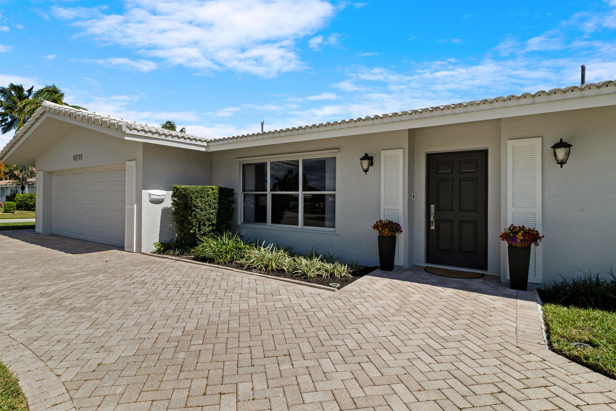 CORAL RIDGE ISLES - Residential